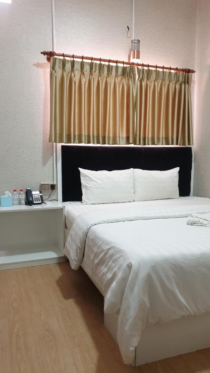 Sy Guesthouse Phnom Penh Exterior photo
